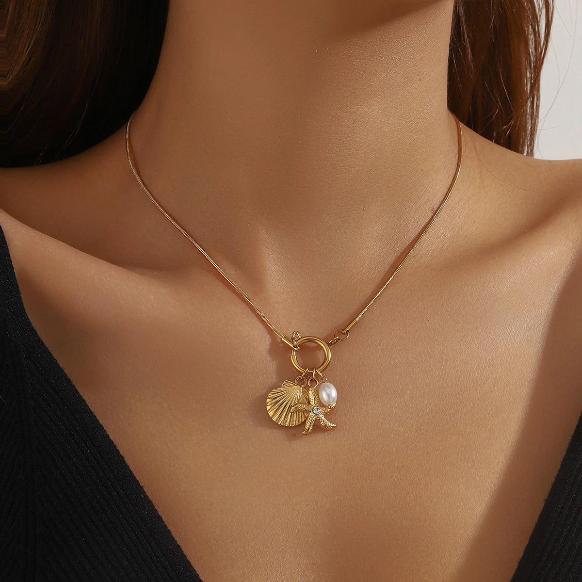 Zircon Beach Starfish Pearl Seashell Gold Pendant Necklace - Womens
