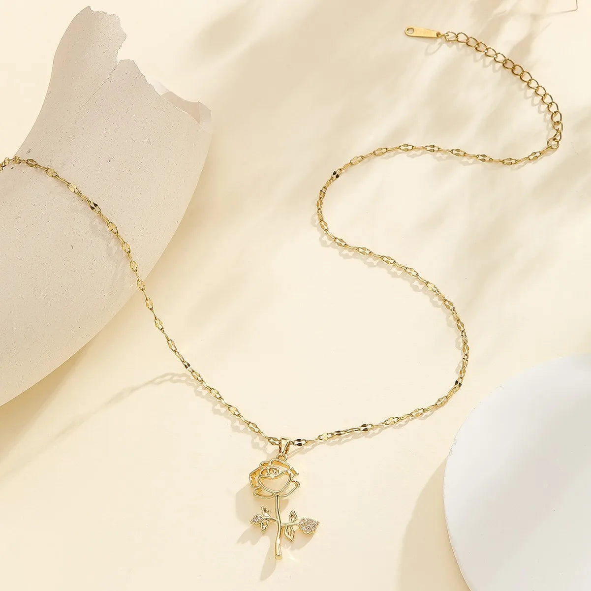 Dainty Flower Rose Gold Pendant Necklace - Womens