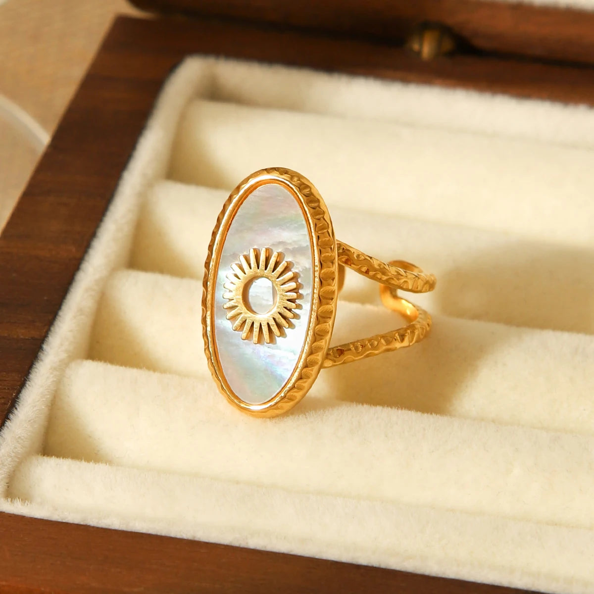 Boho White Pearl Shell Sun Hammered Adjustable Ring - Womens