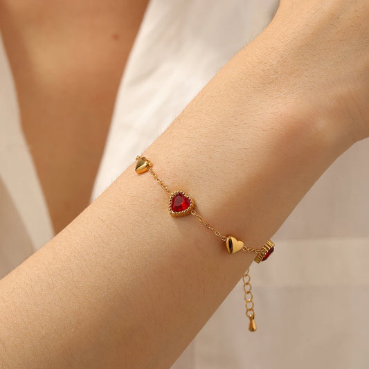 Vintage Red Zircon Inlay Heart Gold Charm Bracelet - Womens
