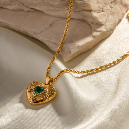 Vintage Heart Emerald Gem Gold Pendant Charm Necklace - Womens