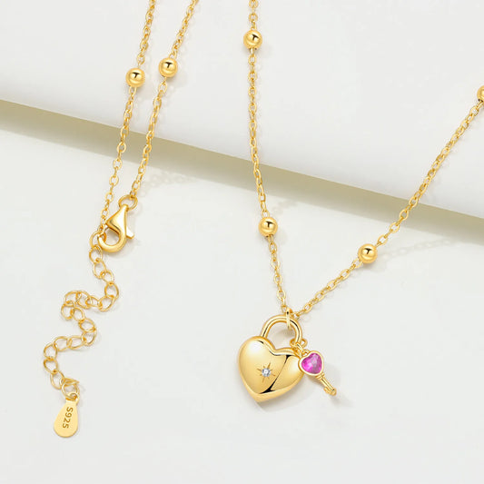 Heart-shaped Lock and Key Gold Pendant Necklace - Womens