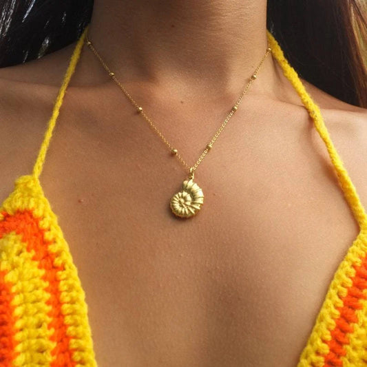 Boho Beach Conch Shell Gold Pendant Necklace - Stainless Steel - Womens