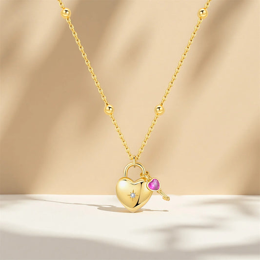 Heart-shaped Lock and Key Gold Pendant Necklace - Womens