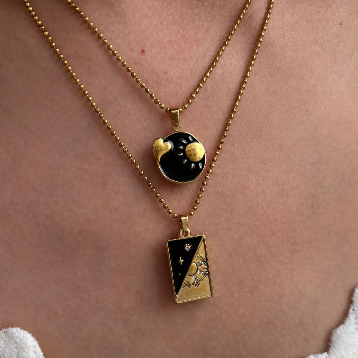 Vintage Black & White Heart Sun Star Pendant Gold Necklace - Womens