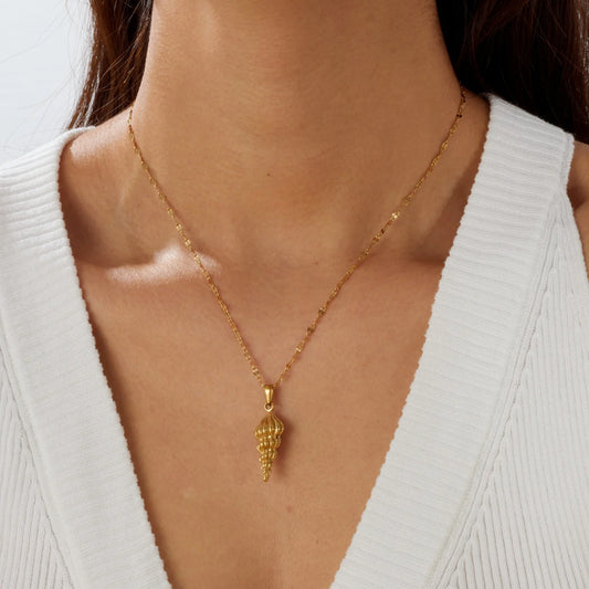 Boho Beach Conch Shell Necklace Gold - Womens